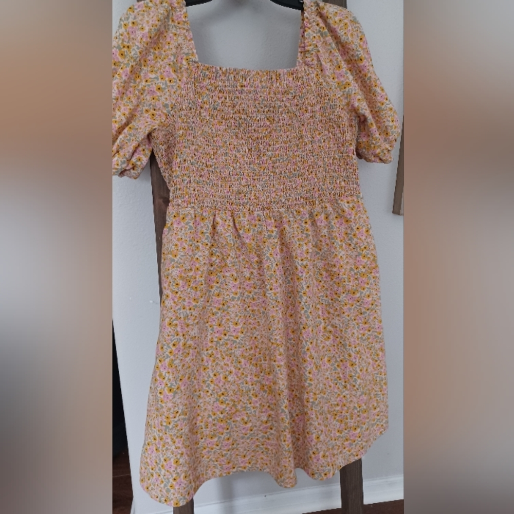 UNIVERSAL THREAD: Floral Shirred Bust Puff Sleeve Dress